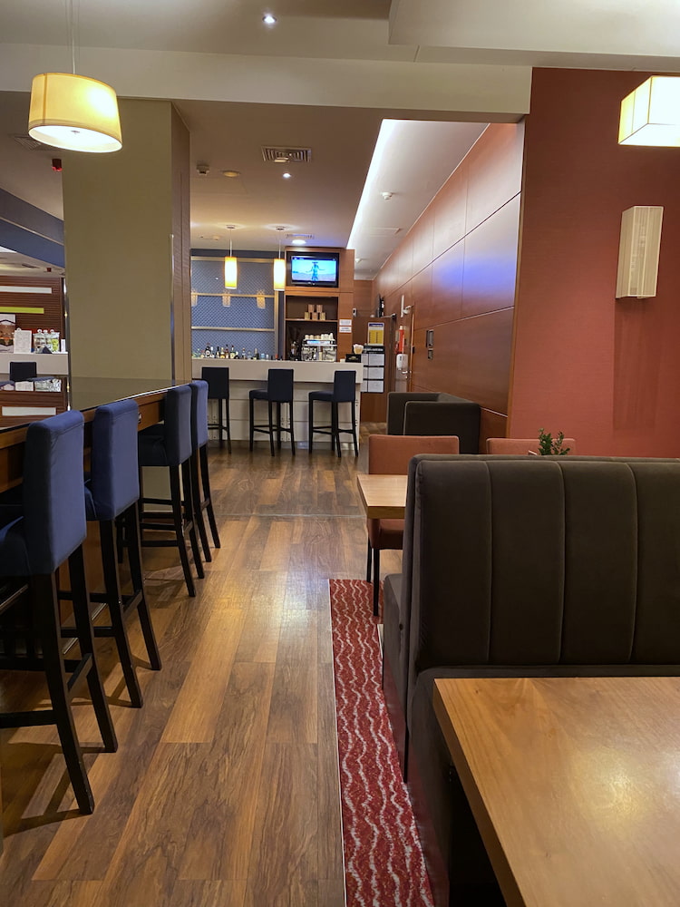 Hampton by Hilton Warsaw Airport Hampton by Hilton Warsaw Airport