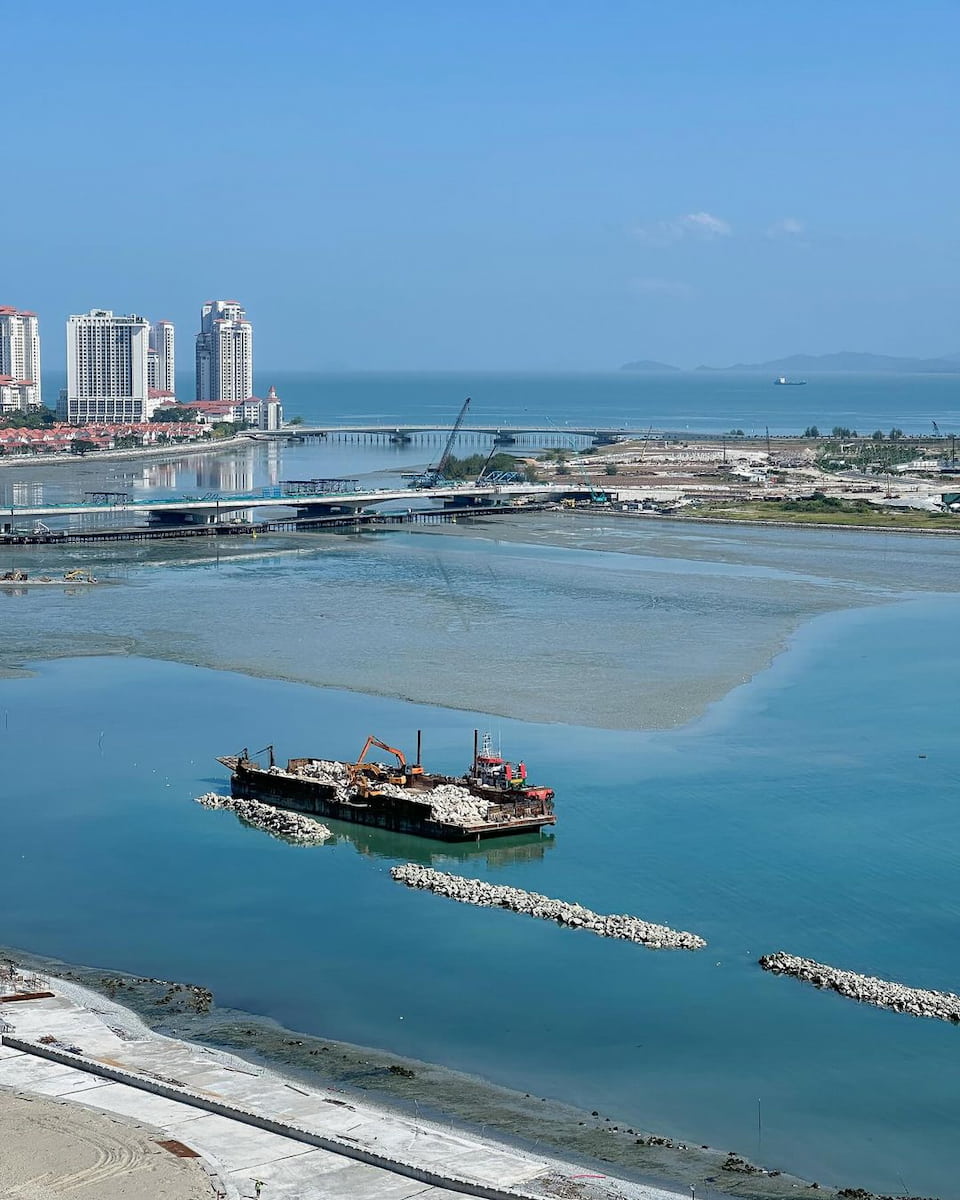 Gurney Drive, Penang Island Gurney Drive, Penang Island