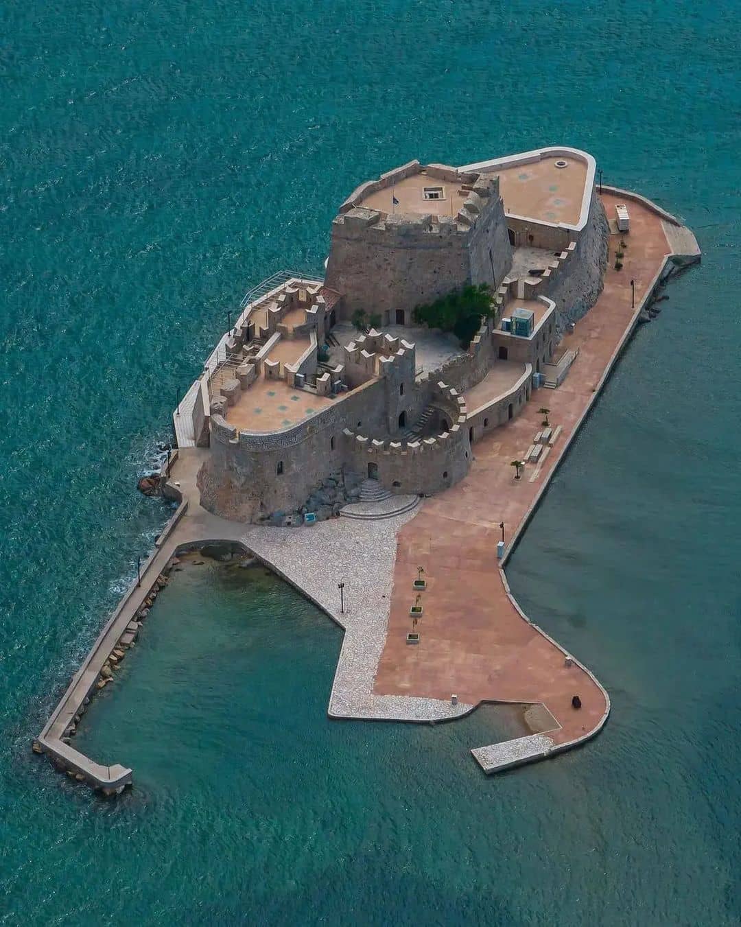 Bourtzi Fortress