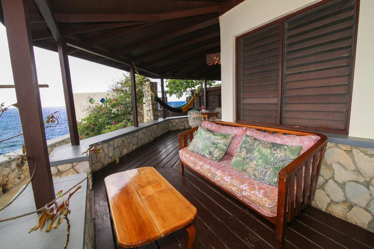 Kaiser Hotel - Negril West End