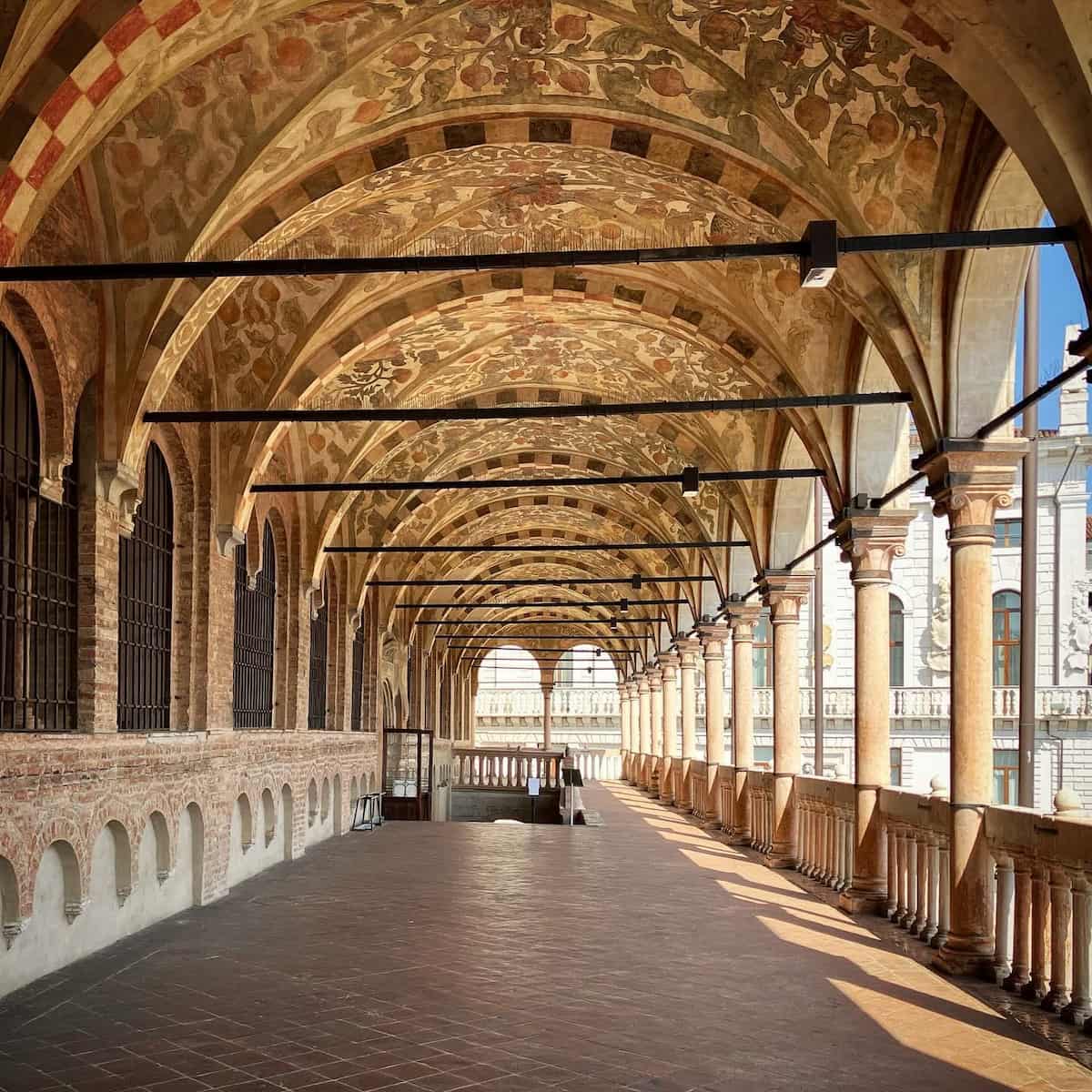 Palazzo della Ragione, Lake Maggiore Palazzo della Ragione, Lake Maggiore