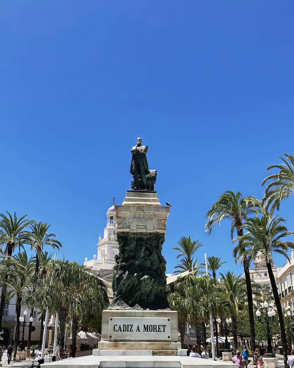 Plaza de San Juan de Dios Plaza de San Juan de Dios