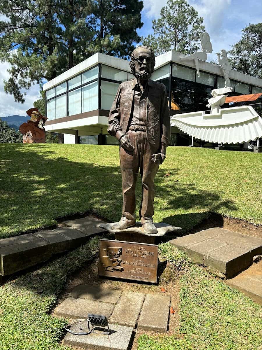 Antigua, Santa Ana Antigua, Santa Ana