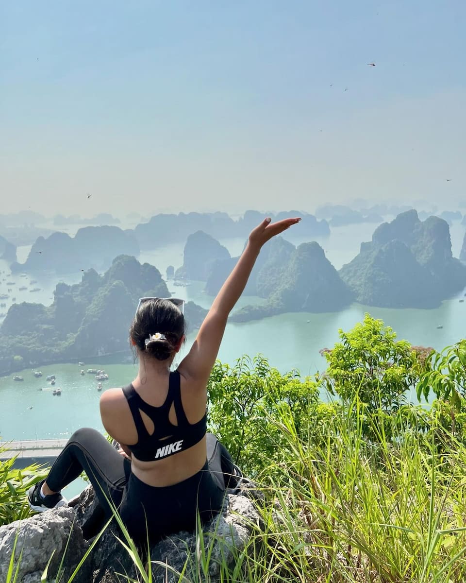 Halong, Bai Tho Mountain