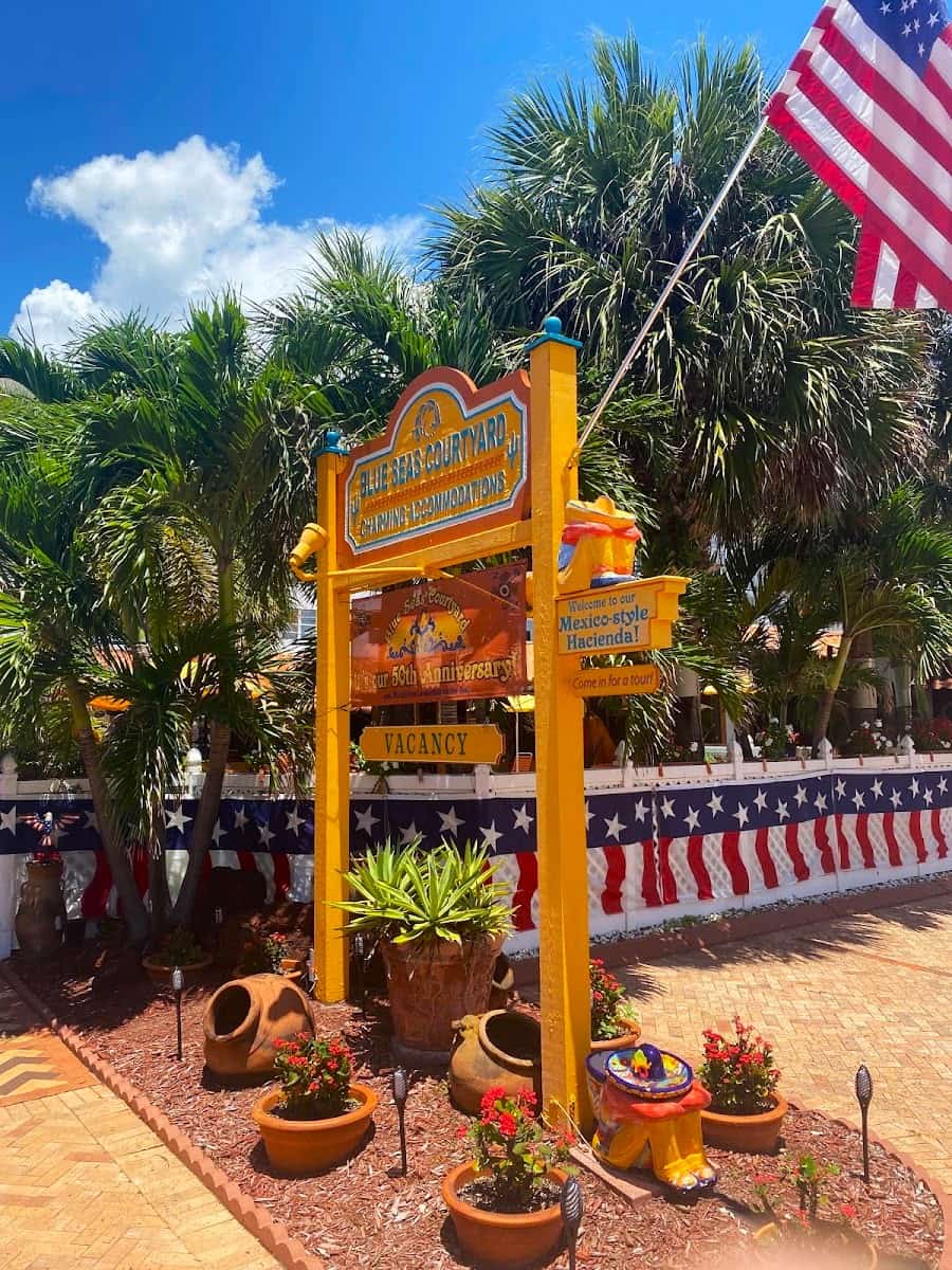 Lauderdale-by-the-sea, Blue Seas Courtyard Lauderdale-by-the-sea, Blue Seas Courtyard