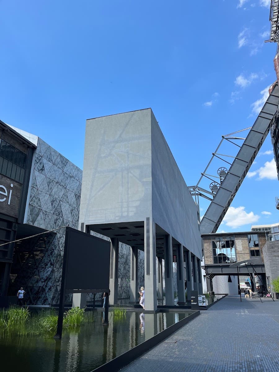 University, Luxembourg University, Luxembourg