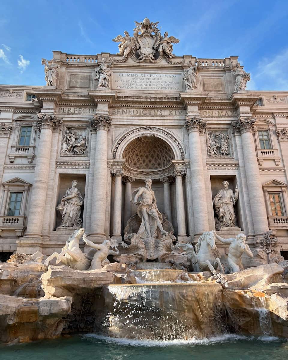 Trevi Fountain, Rome Italy Trevi Fountain, Rome Italy