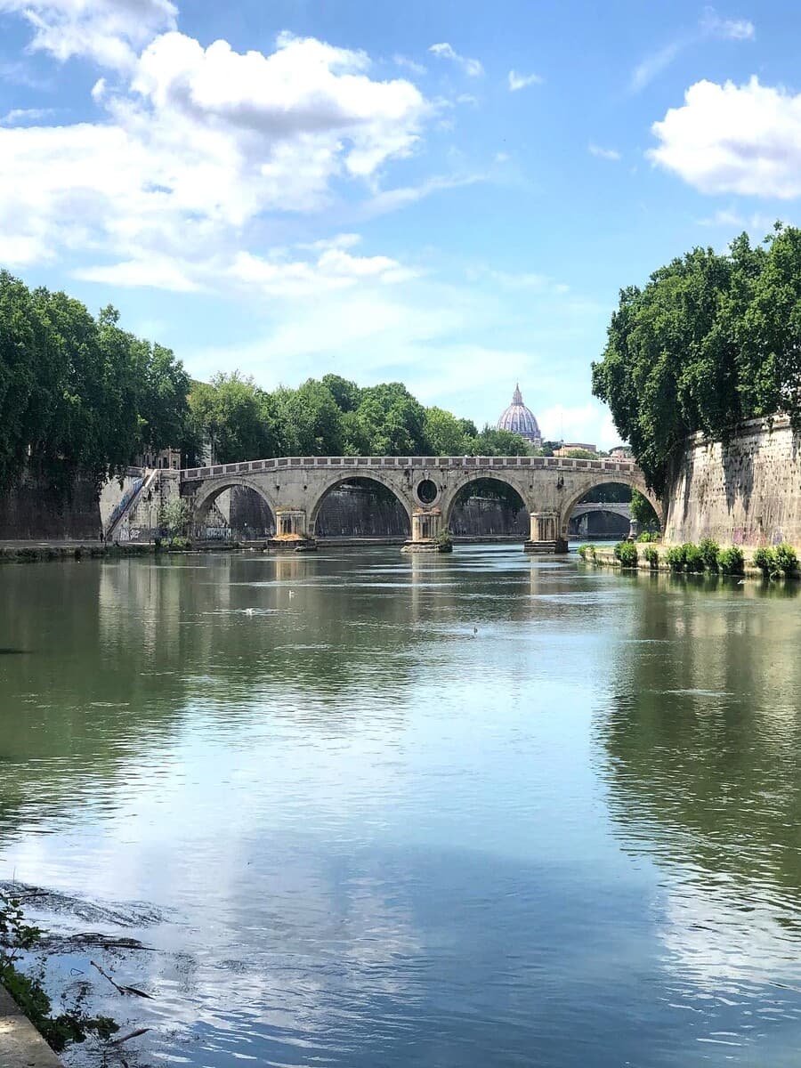 Lungo il Tevere, Italy Lungo il Tevere, Italy