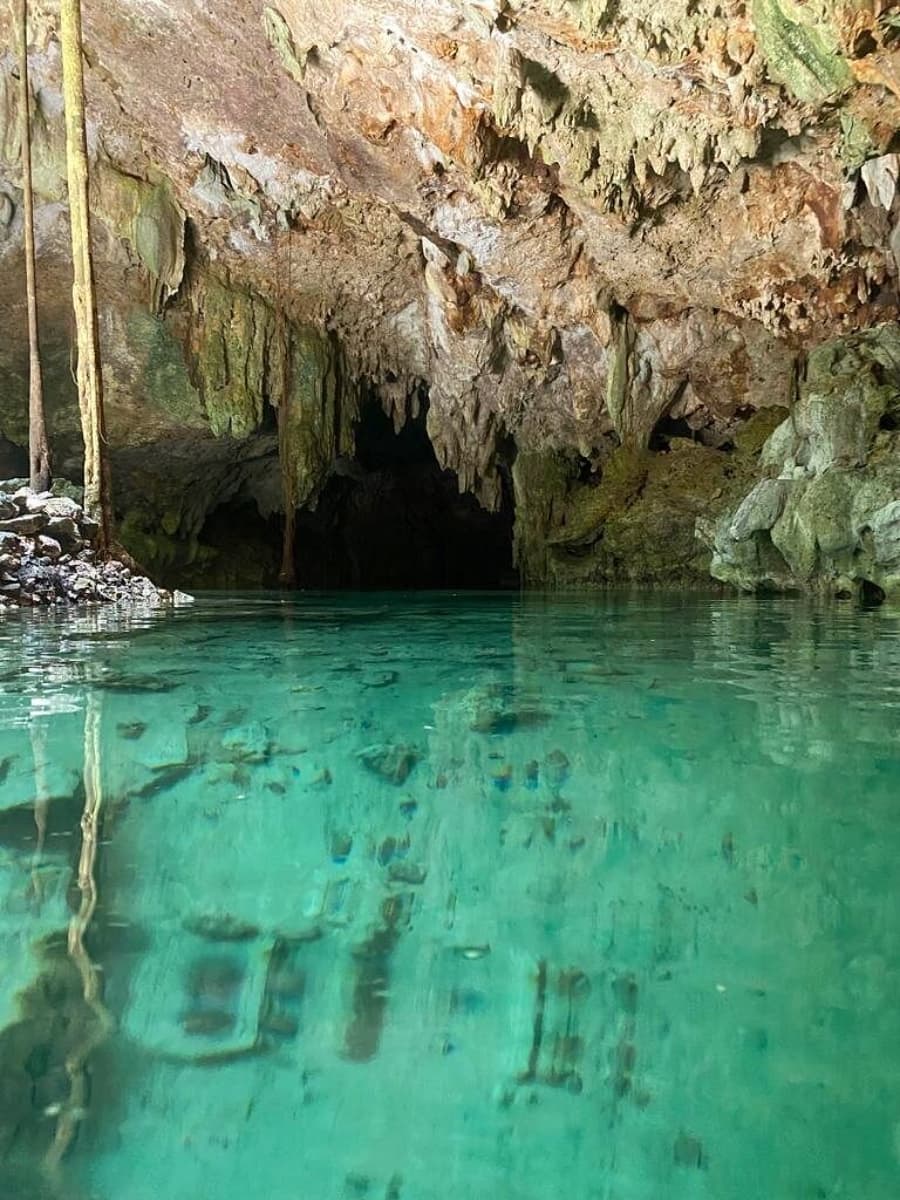 Cenote Santa Cruz, Riviera Maya Cenote Santa Cruz, Riviera Maya