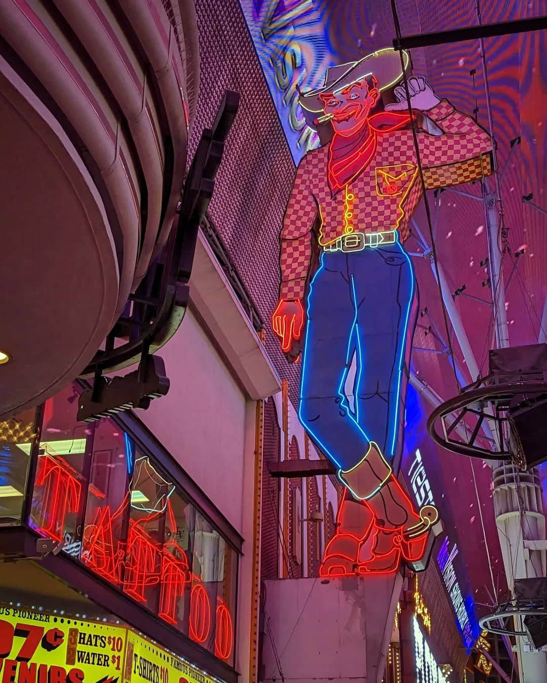 Central Strip Central Strip