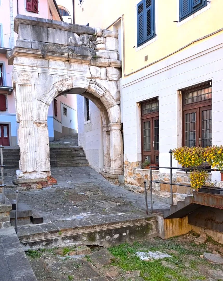 Guardiella, Trieste Guardiella, Trieste