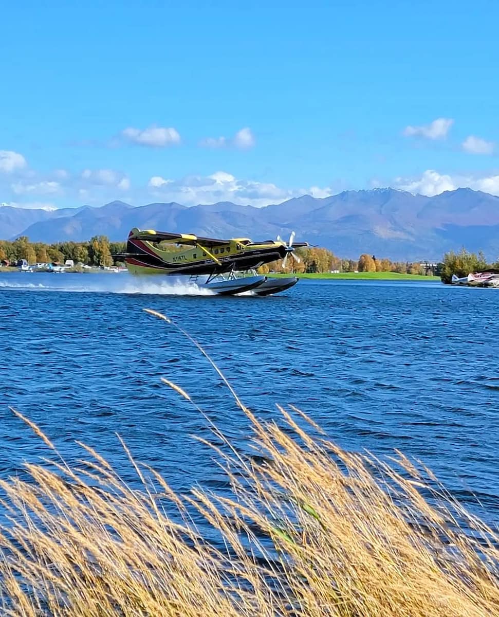 Lake Hood, Alaska Lake Hood, Alaska