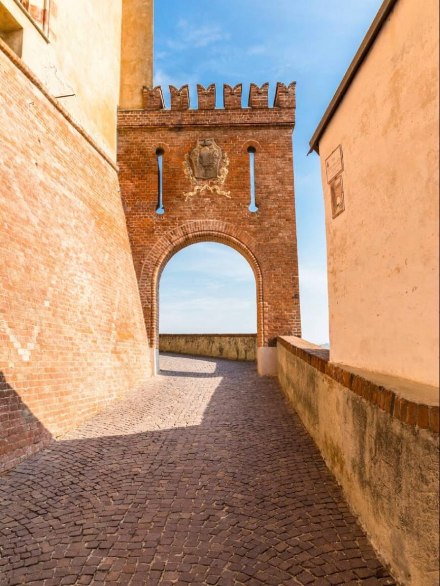 Castello Falletti di Barolo, Piemonte Castello Falletti di Barolo, Piemonte