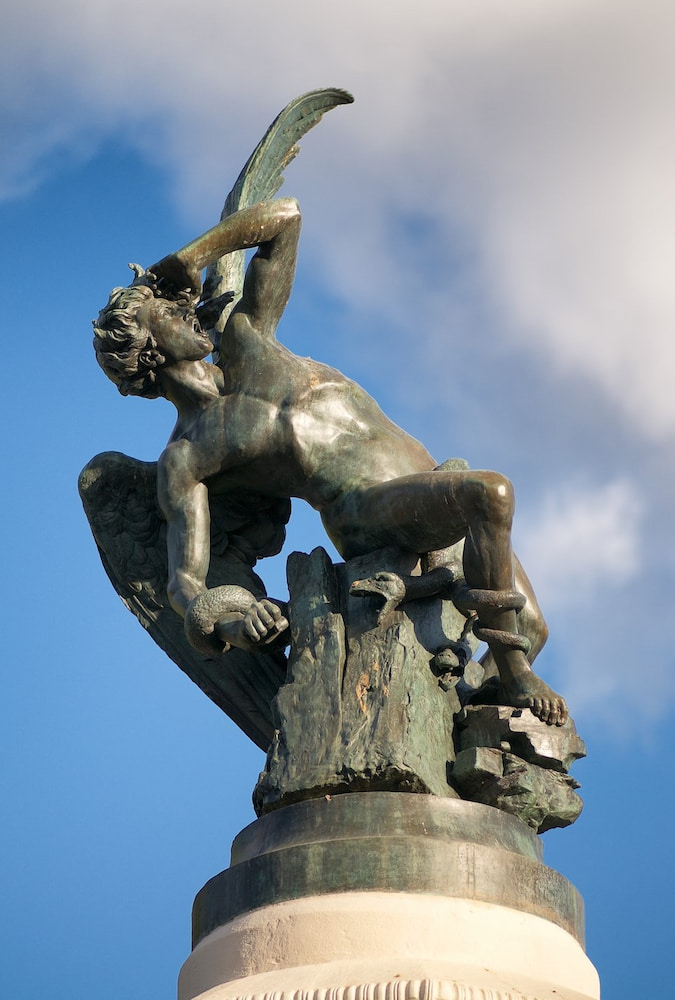 Fuente del Ángel Caído Fuente del Ángel Caído