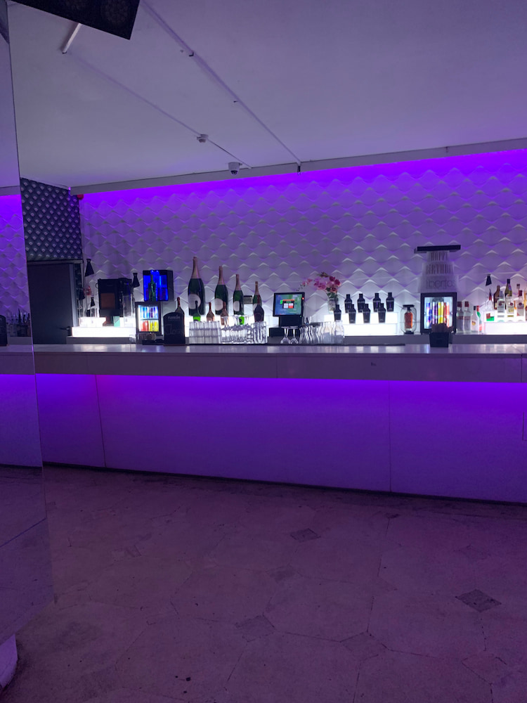 Albufeira nightlife Albufeira nightlife