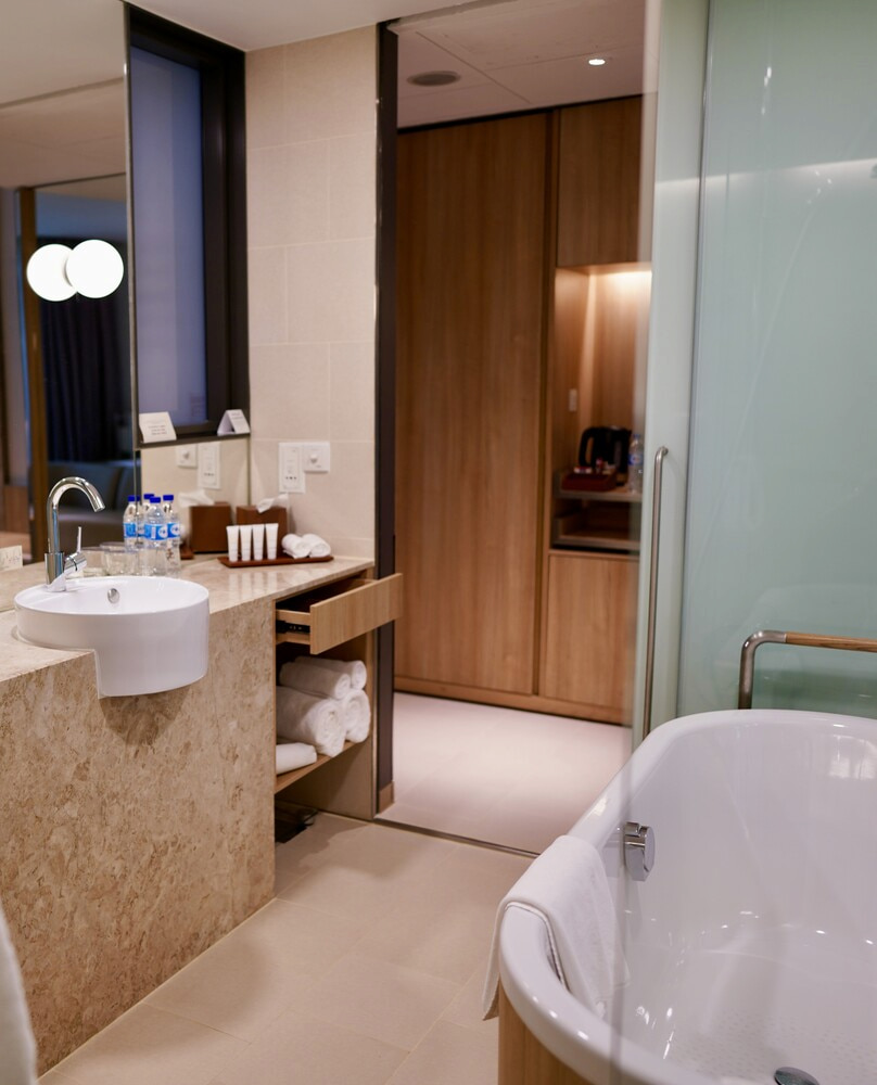 Crowne Plaza Changi Airport