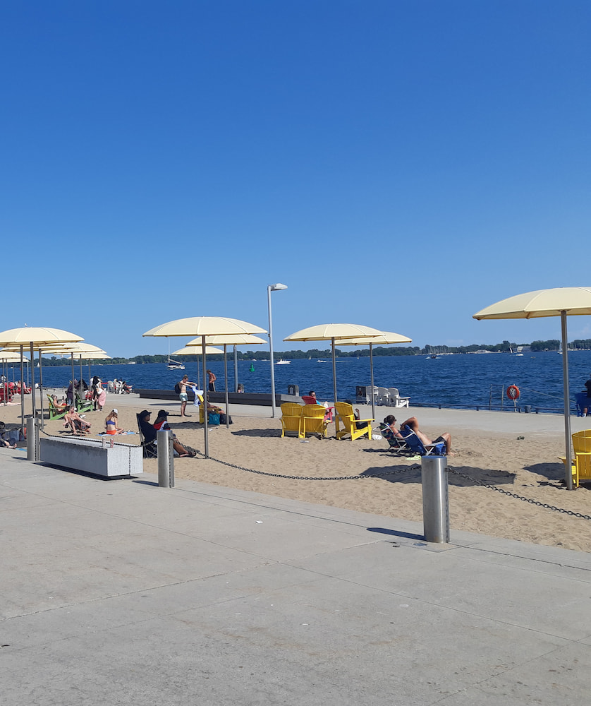 Harbourfront & Distillery District Harbourfront & Distillery District