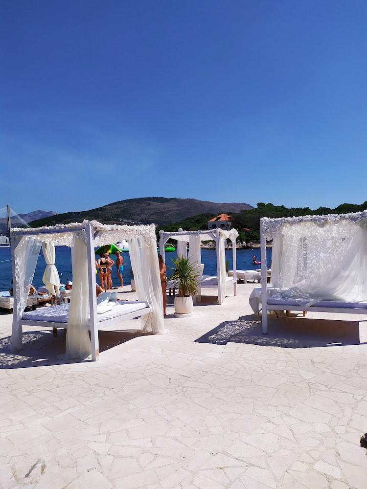 Lapad Beache Lapad Beache