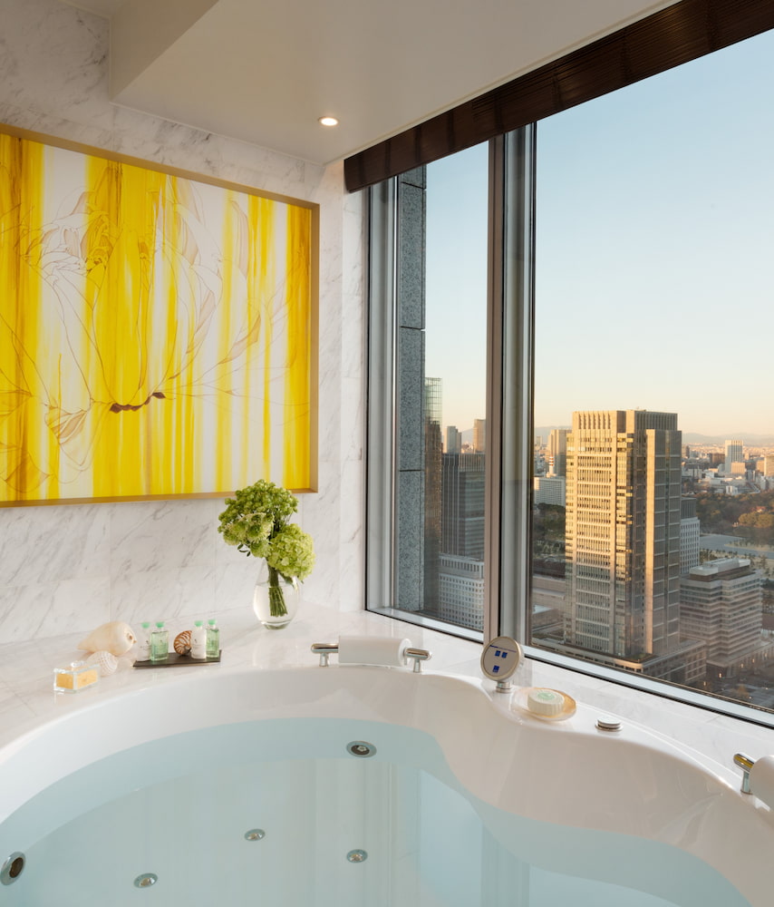 Shangri-La Tokyo Shangri-La Tokyo