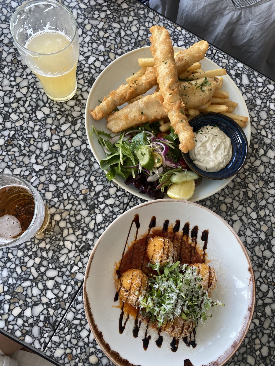 Bondi Beach, Sydney Bondi Beach, Sydney