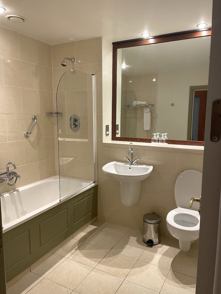 Brook Lane Hotel Brook Lane Hotel