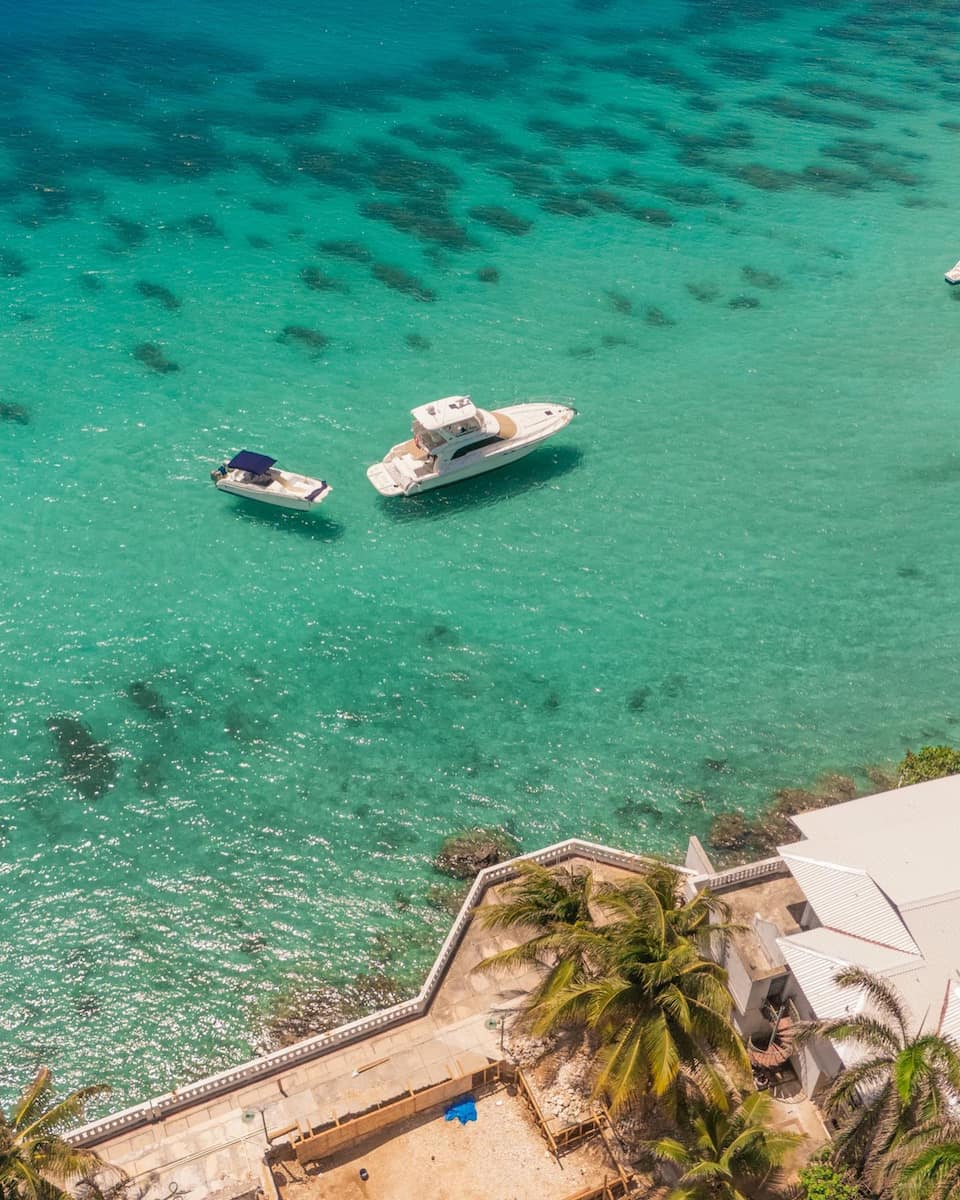 Doctors Cave Beach, Montego Bay Doctors Cave Beach, Montego Bay