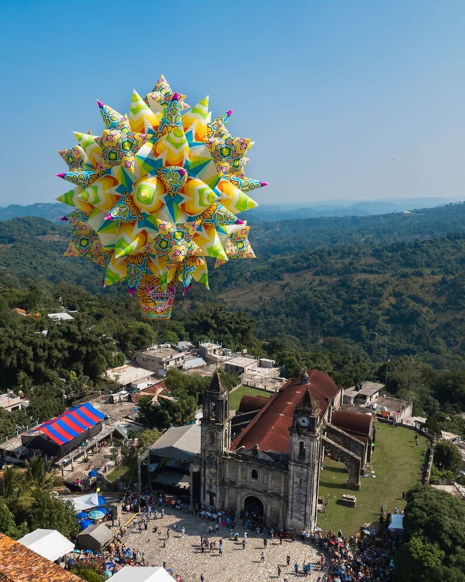 Festival Internacional del Globo de Papel Festival Internacional del Globo de Papel