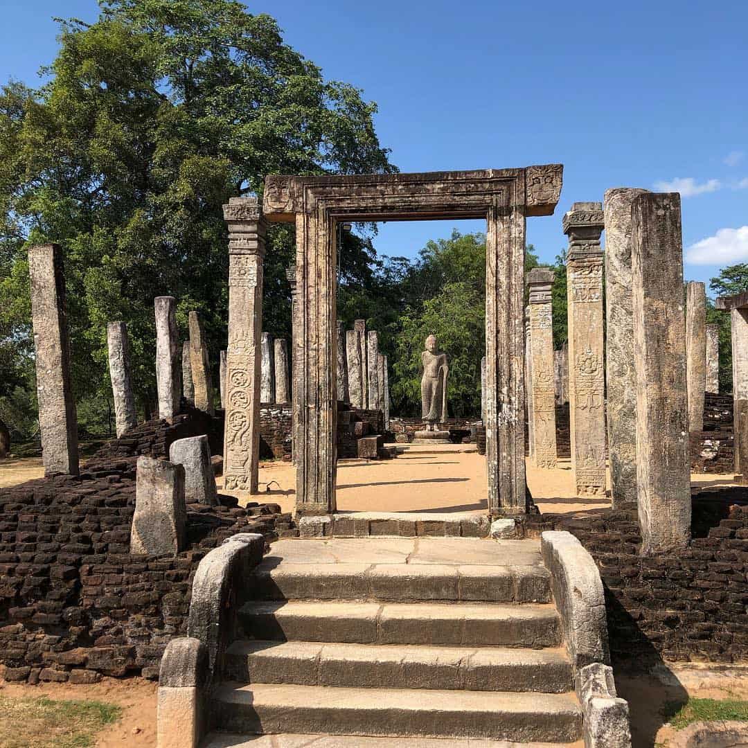 Sigiriya Rock Fortress, Sri Lanka Sigiriya Rock Fortress, Sri Lanka