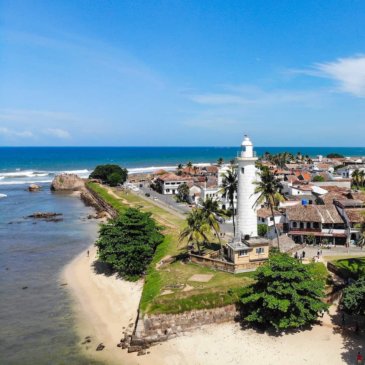 Traveling around Sri Lanka Traveling around Sri Lanka