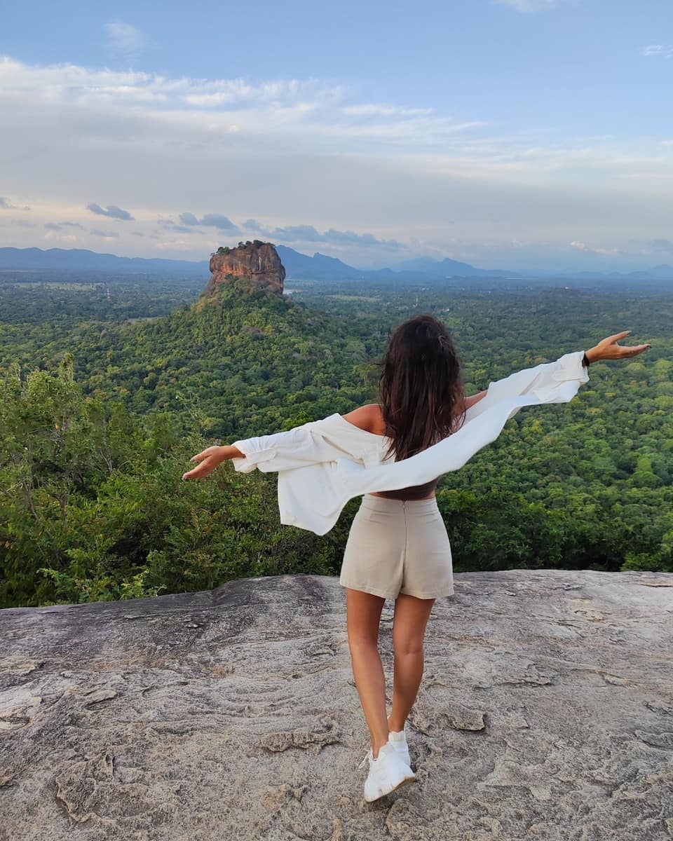 Traveling around Sri Lanka Traveling around Sri Lanka