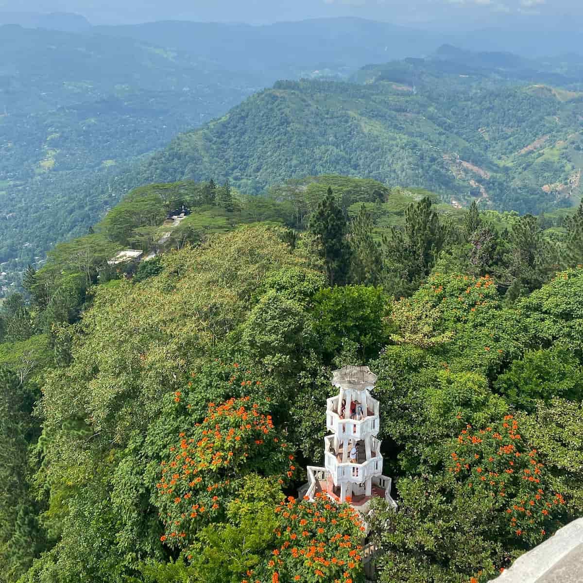 Traveling around Sri Lanka Traveling around Sri Lanka