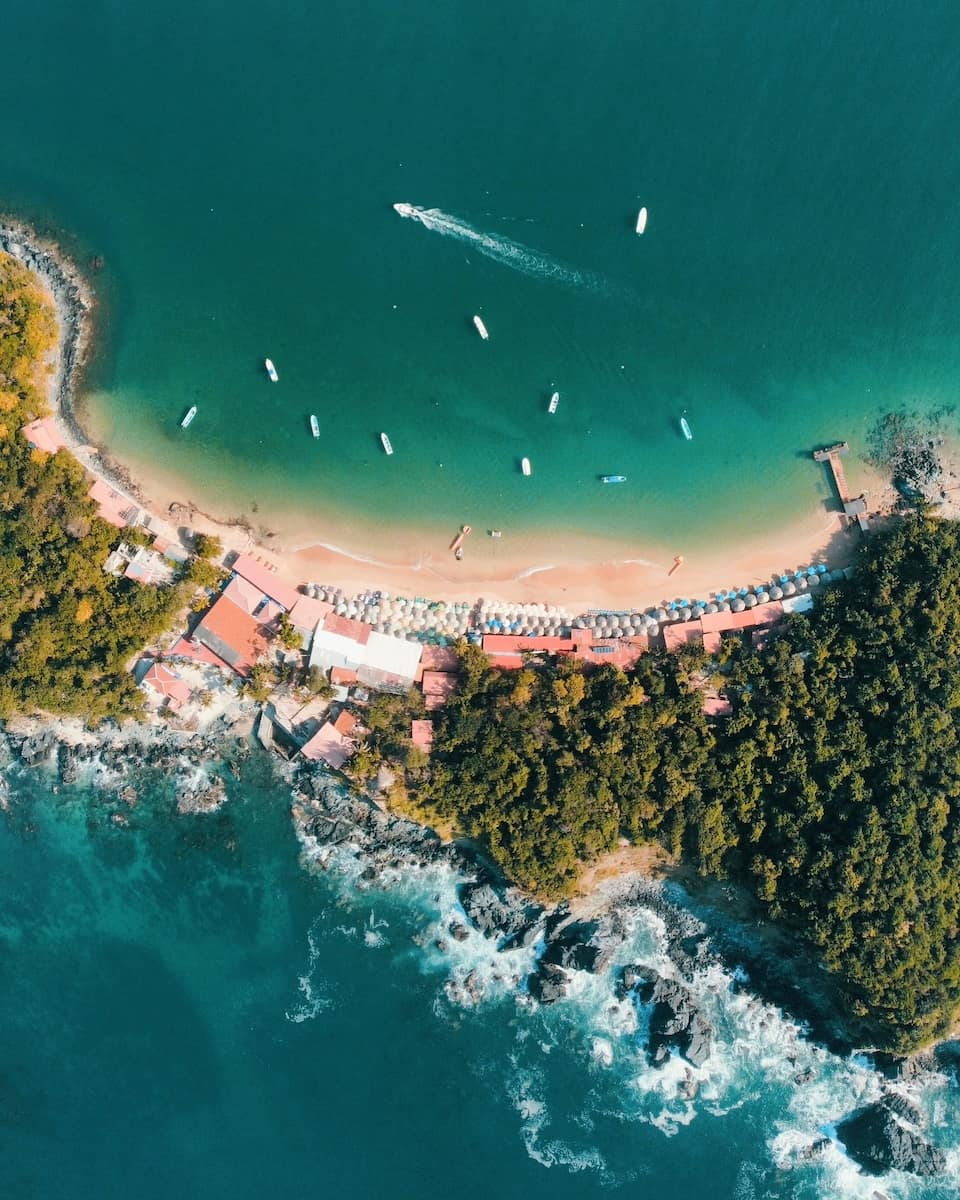 Zihuatanejo and Mazunte Zihuatanejo and Mazunte