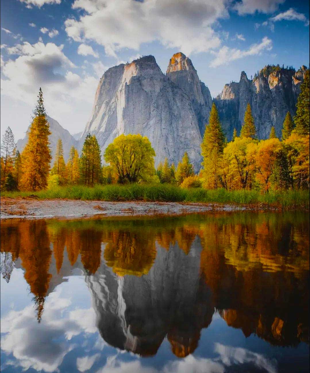 Autumn awakening Glacier National Park, USA Autumn awakening Glacier National Park, USA