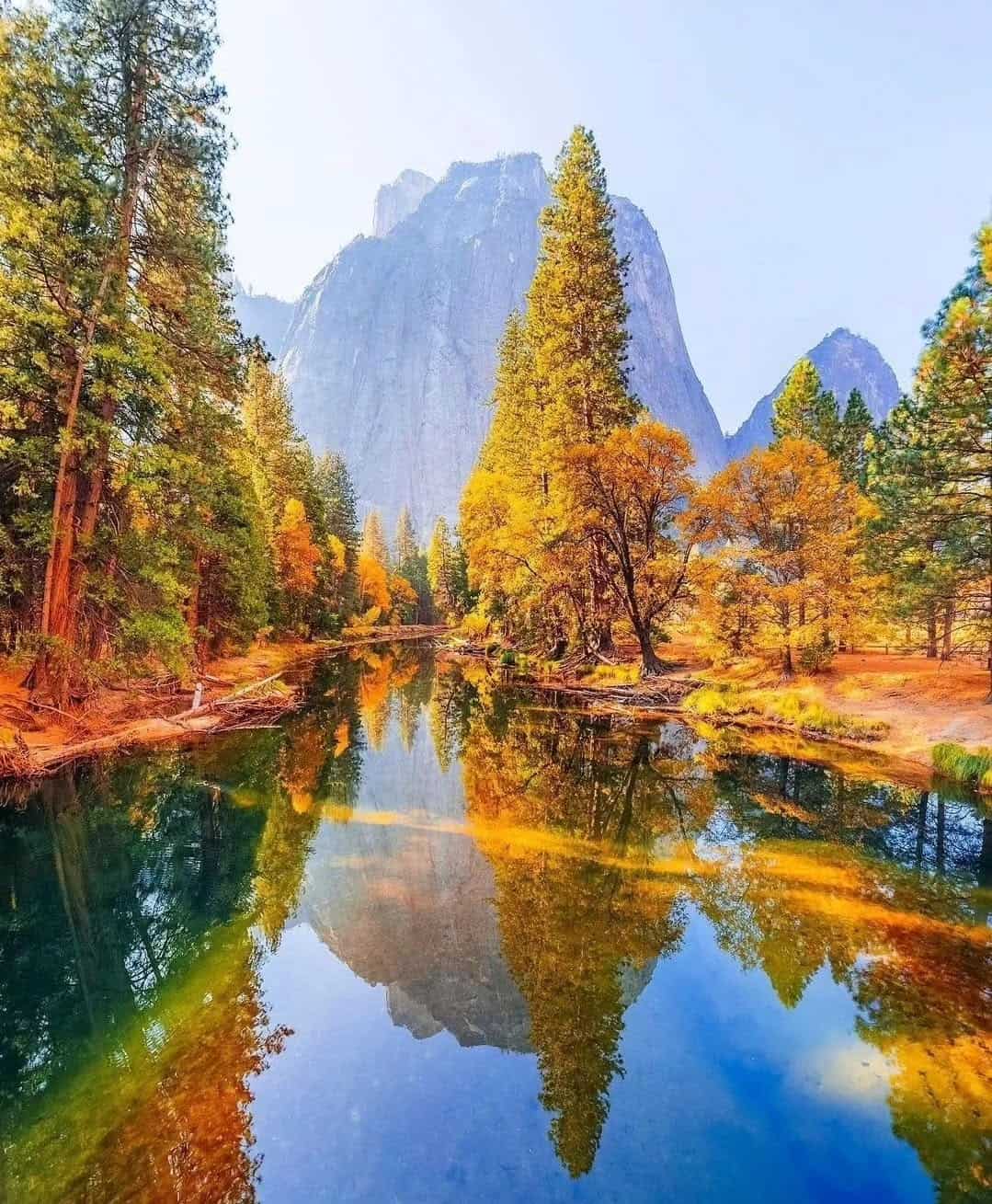 Glacier National Park Autumn, USA Glacier National Park Autumn, USA