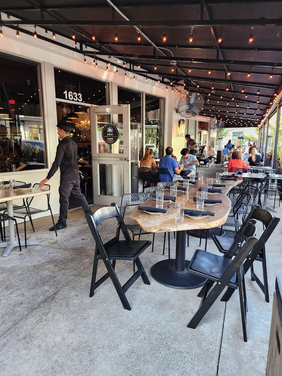 Hyde Park Village, Tampa Hyde Park Village, Tampa