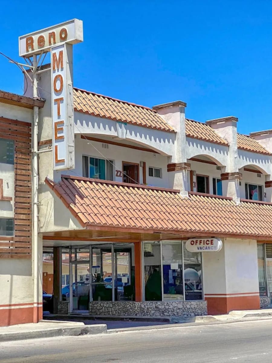 La Cacho, Tijuana La Cacho, Tijuana