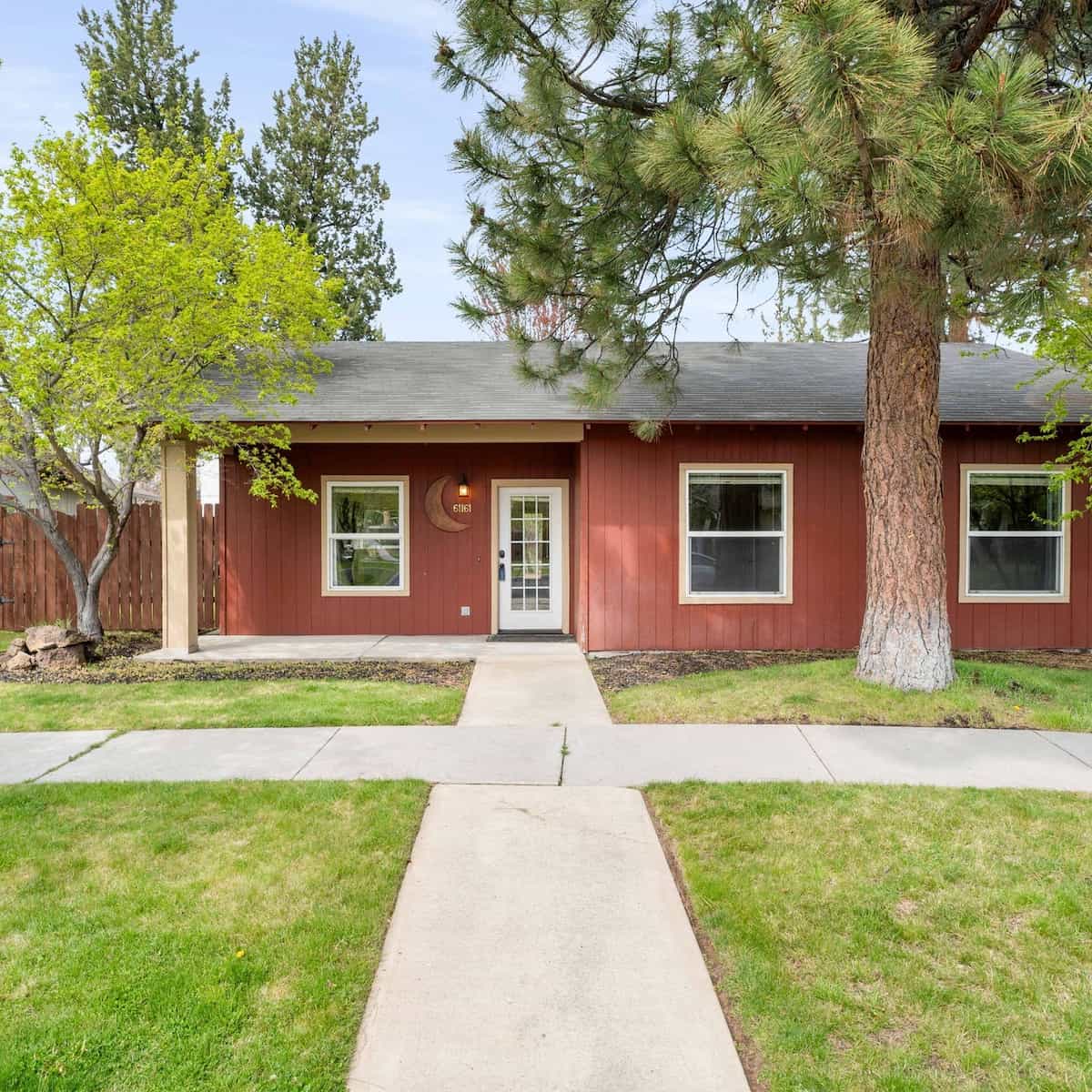 Larkspur, Bend Larkspur, Bend