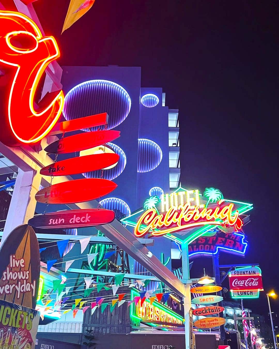 Levante Beach Nightlife, Benidorm Levante Beach Nightlife, Benidorm