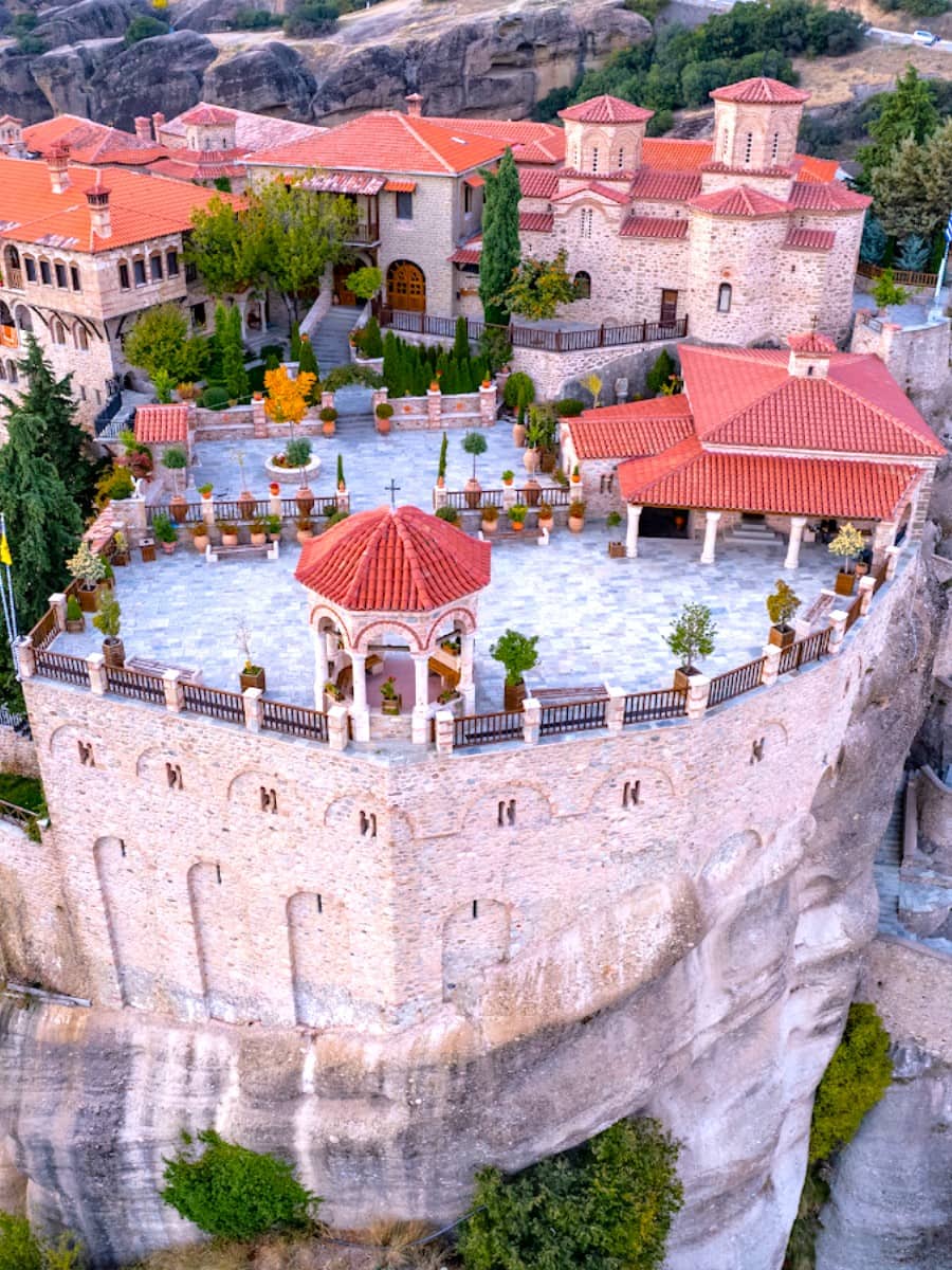 Meteora, Greece Meteora, Greece