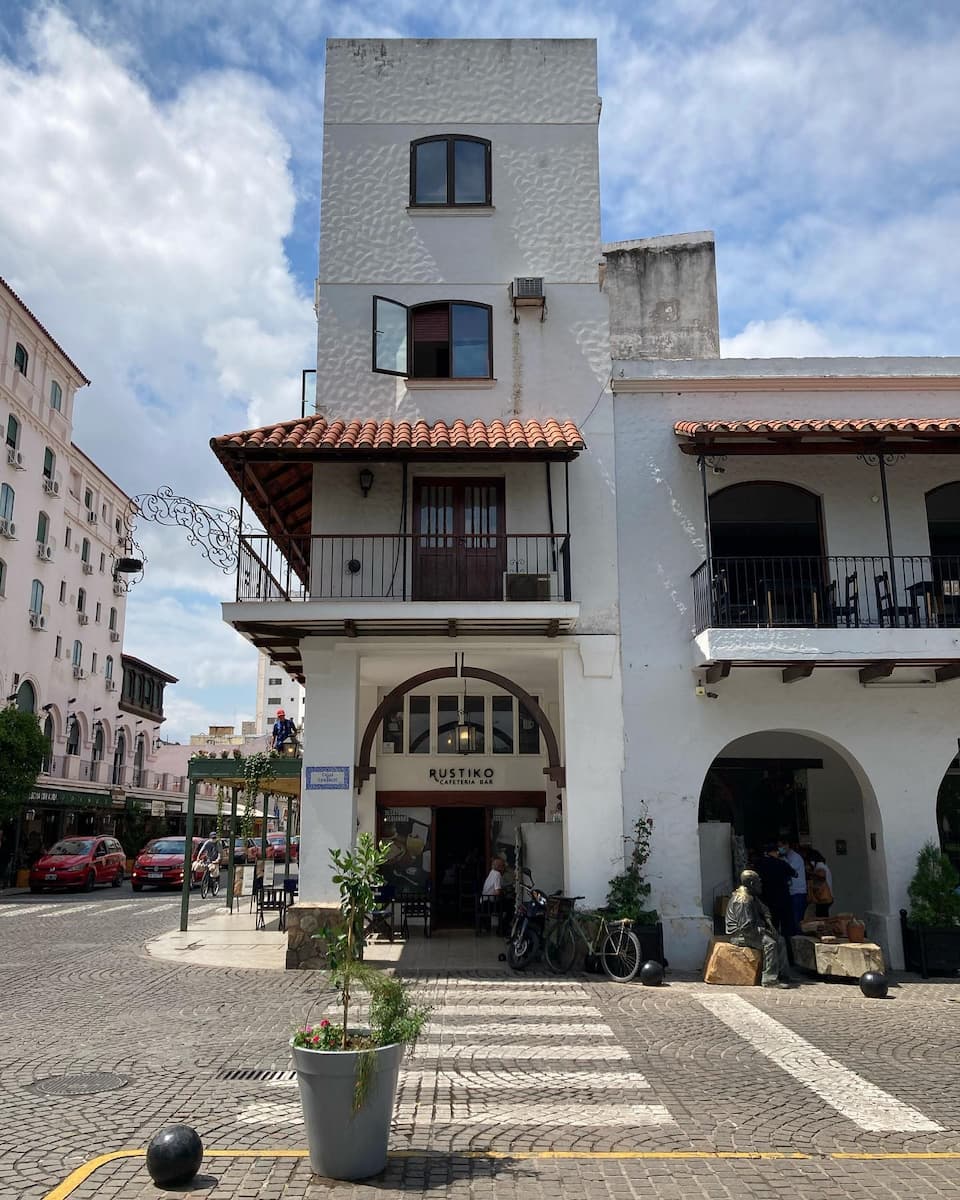 Plaza 9 de Julio, Salta Plaza 9 de Julio, Salta