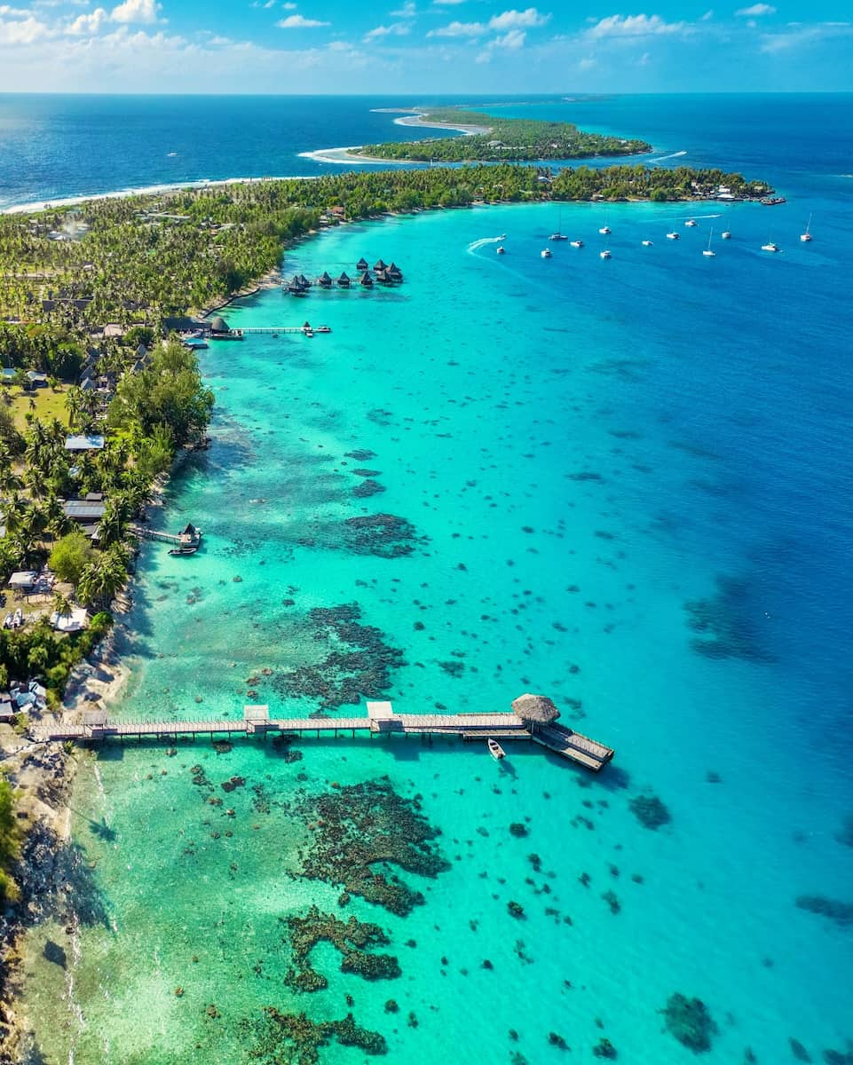 Rangiroa, French Polynesia Rangiroa, French Polynesia
