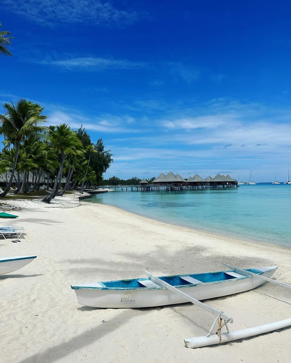 Rangiroa, French Polynesia Rangiroa, French Polynesia