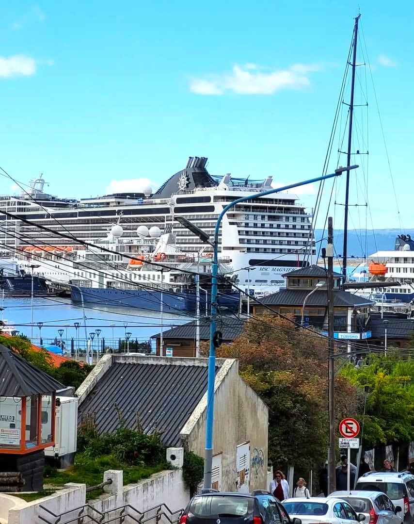 San Martín Avenue, Ushuaia San Martín Avenue, Ushuaia