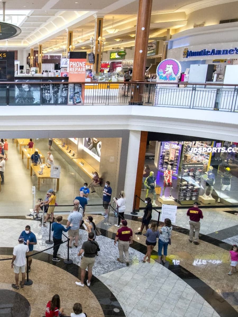 The Polaris Fashion Place, Columbus, US The Polaris Fashion Place, Columbus, US