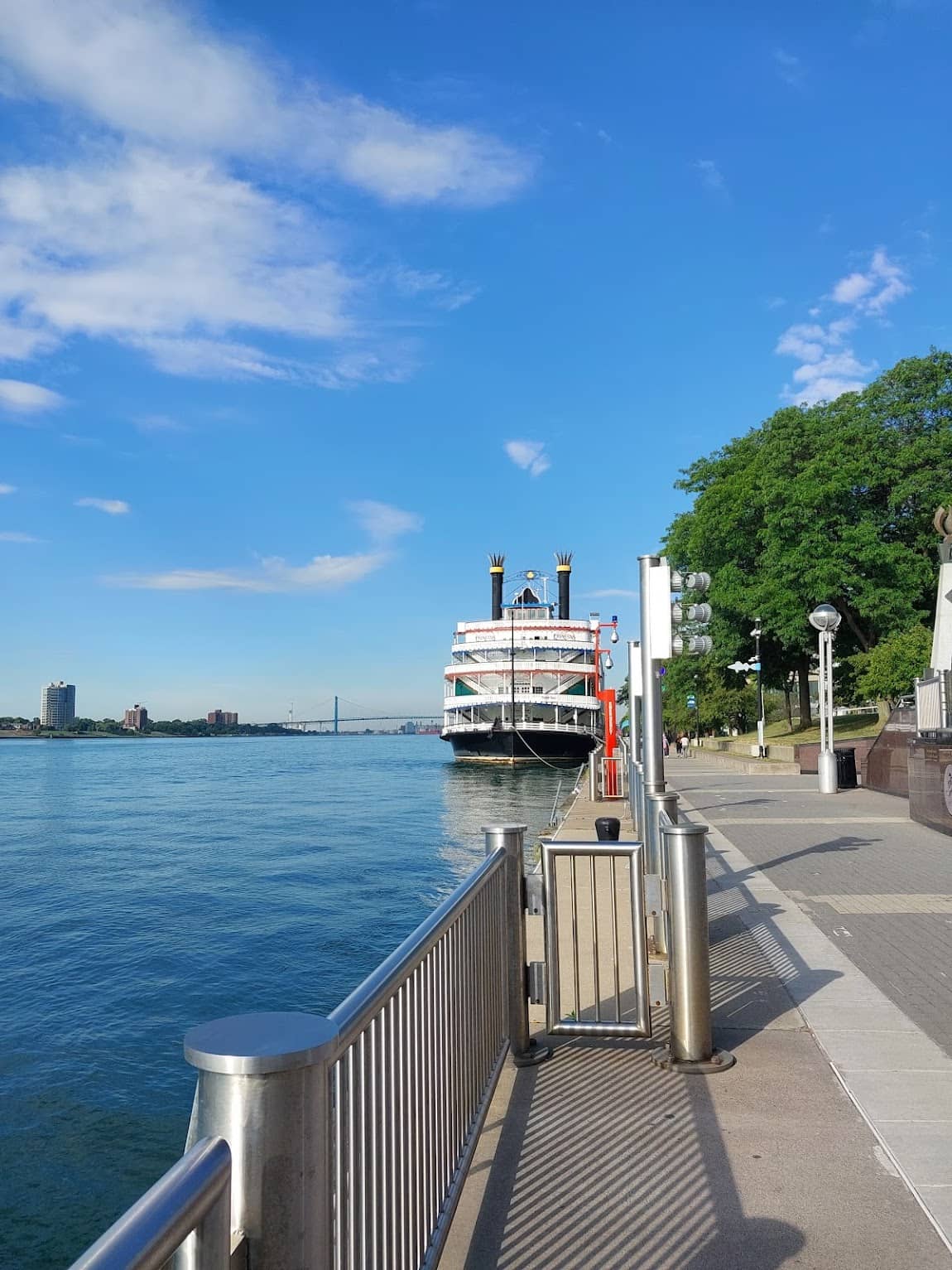 Detroit Riverfront Detroit Riverfront