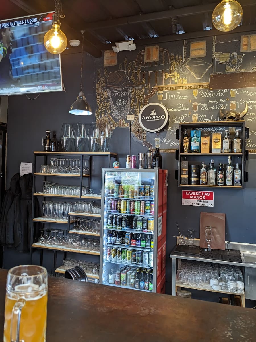 Lacraft Beer Garden, Cuenca, Ecuador Lacraft Beer Garden, Cuenca, Ecuador