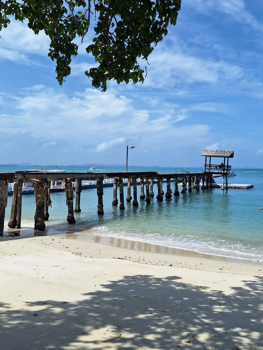 Luke Yon Bay, Koh Samet Luke Yon Bay, Koh Samet