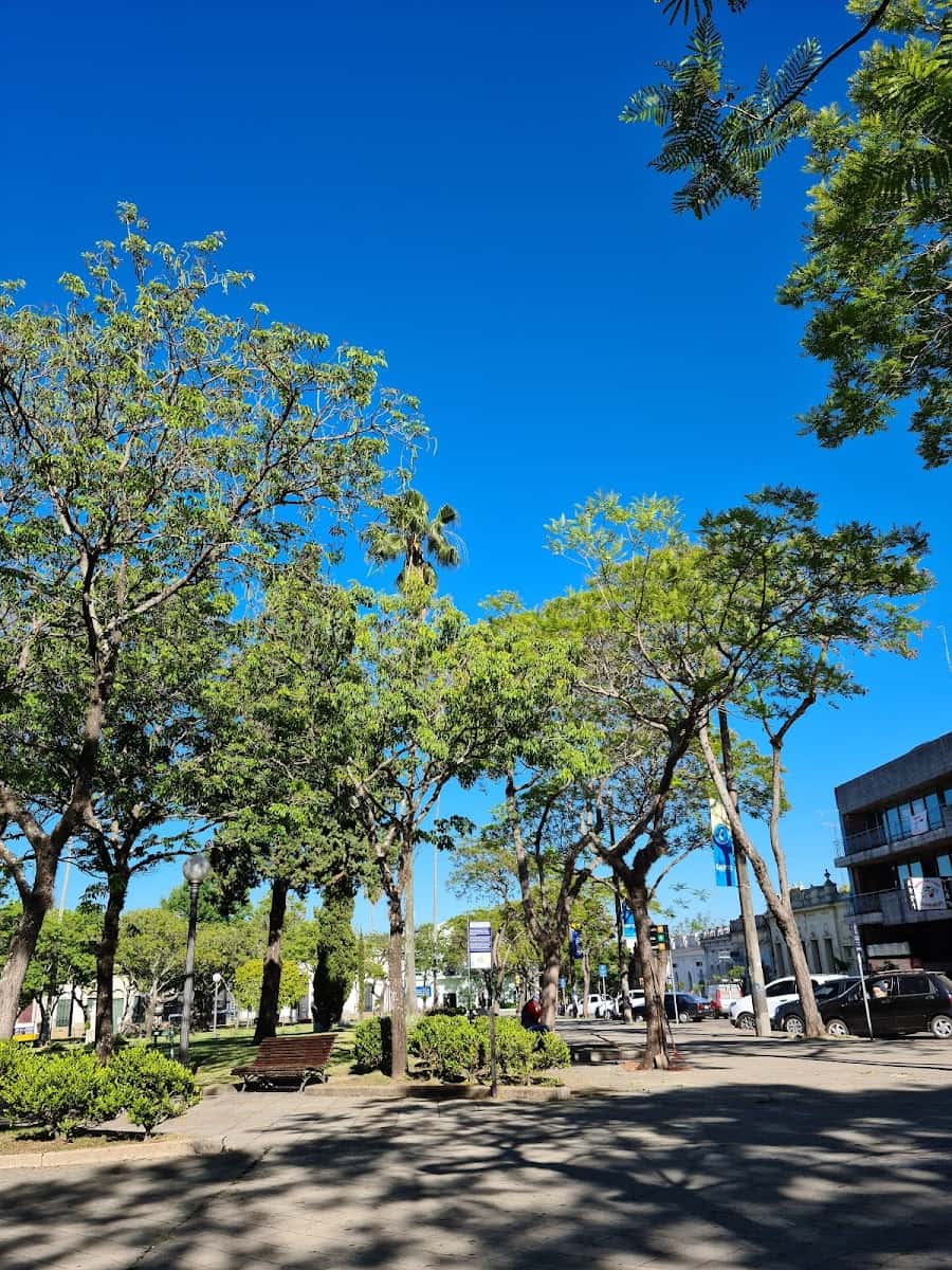 Plaza de los 33 Orientales, Uruguay Plaza de los 33 Orientales, Uruguay