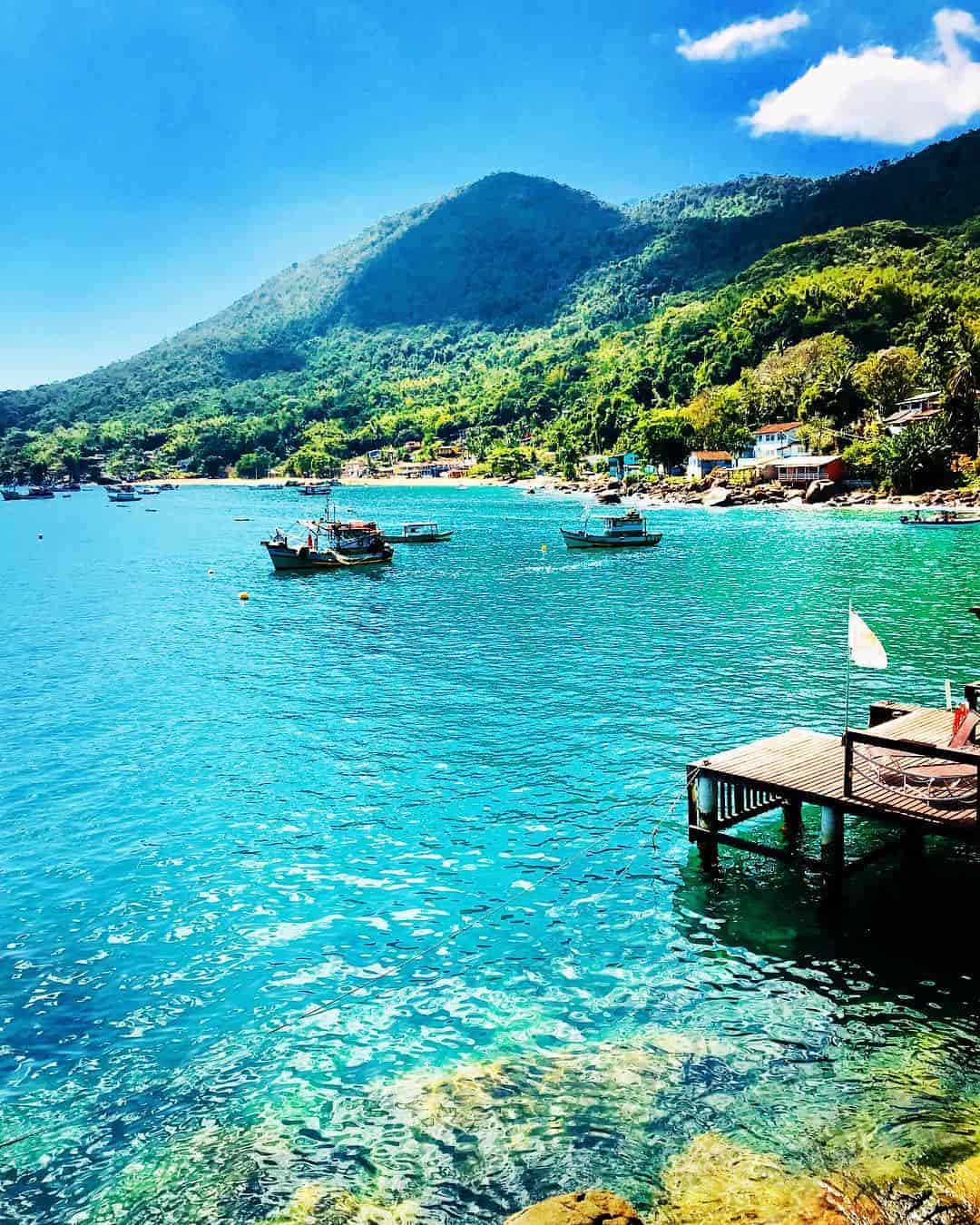 Praia de AraƧatiba, Ilha Grande Praia de AraƧatiba, Ilha Grande
