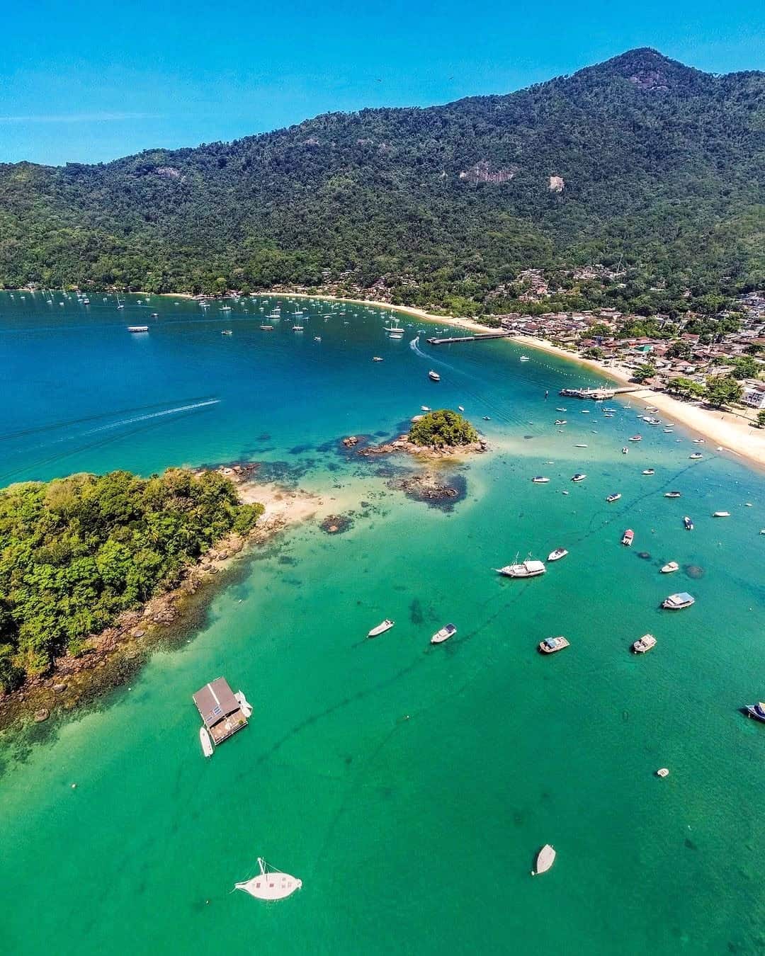 Vila do Abraã, Ilha Grande Vila do Abraã, Ilha Grande